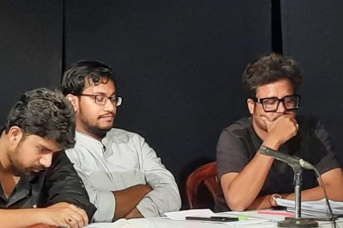 নির্দেশক মণীশ মিত্রের কাজ সম্পর্কে তরুণ নির্দেশকদের সঙ্গে আলোচনাসভা